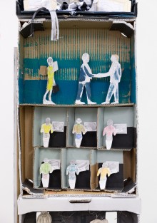 Une composition en volume signée Lin May